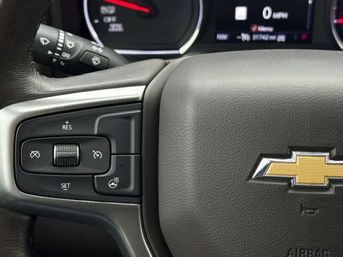 Used 2021 Chevrolet Silverado 1500 LTZ w/ LTZ Convenience Package II AWD/4WD image 28
