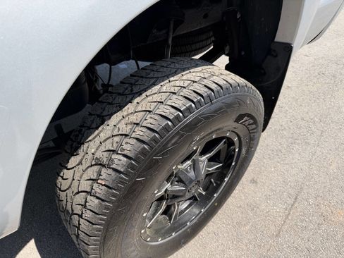Used 2010 Toyota Tacoma 4x4 Double Cab image 12