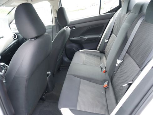 Used 2021 Nissan Versa SV FWD image 12
