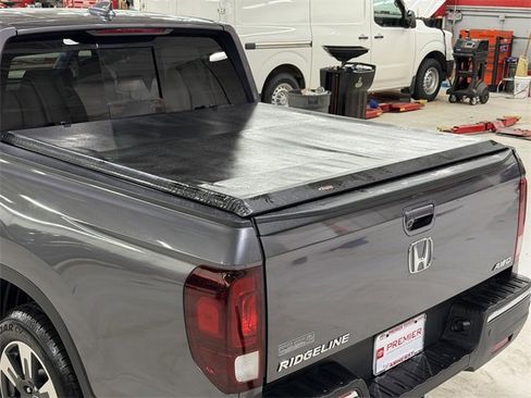 Used 2019 Honda Ridgeline RTL-E image 16
