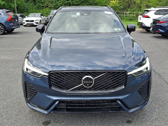 Used 2026 Volvo XC60 B5 Plus AWD/4WD image 2