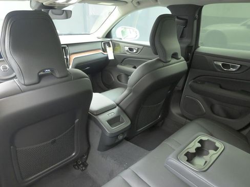 New 2026 Volvo V60 B5 Cross Country Plus w/ Protection Package Premier image 19