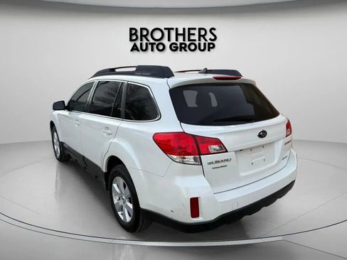 Used 2012 Subaru Outback 2.5i Limited image 5