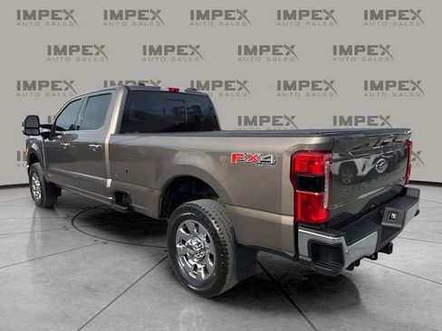 Used 2023 Ford F350 Lariat w/ Lariat Ultimate Package image 3