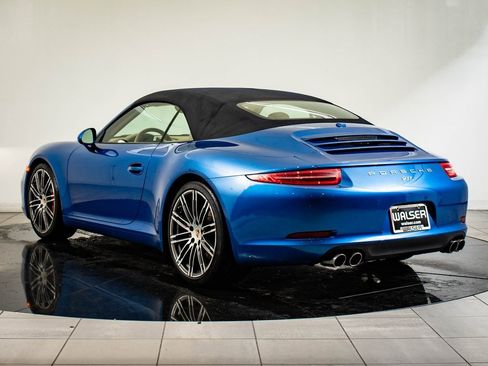 Used 2015 Porsche 911 Carrera S image 4