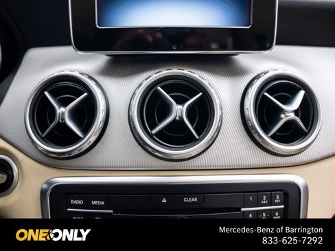 Used 2017 Mercedes-Benz GLA 250 4MATIC image 26