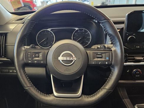 Certified 2023 Nissan Pathfinder SL image 18