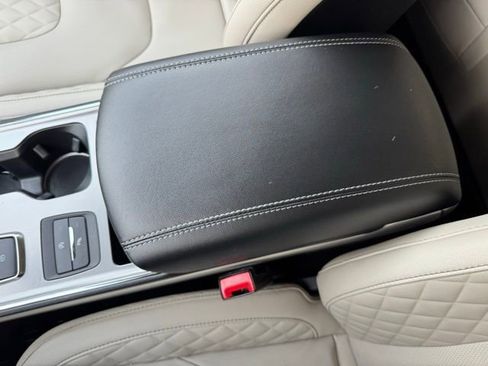 Certified 2024 Ford Edge Titanium w/ Equipment Group 301A image 16