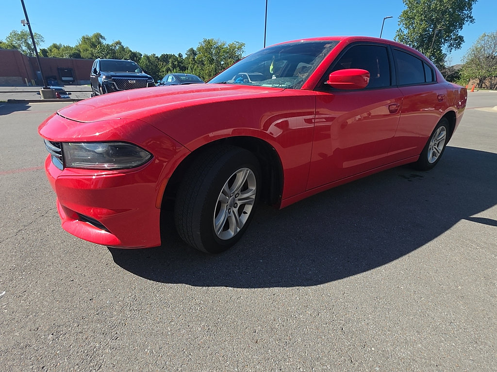 Used 2019 Dodge Charger SXT w/ Leather Interior Group RWD image 9