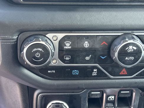Certified 2024 Jeep Wrangler Unlimited Rubicon 4xe w/ Safety Group AWD/4WD image 30