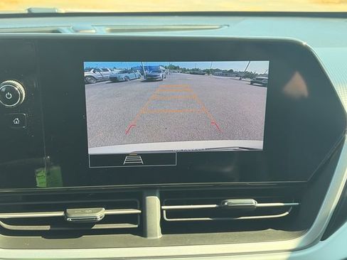 Used 2024 Chevrolet Trax LS FWD image 19
