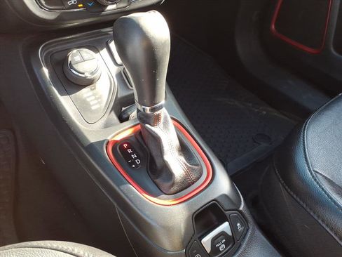 Used 2020 Jeep Compass Trailhawk image 28