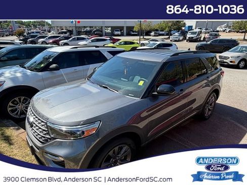 Used 2023 Ford Explorer XLT w/ Equipment Group 202A RWD image 1
