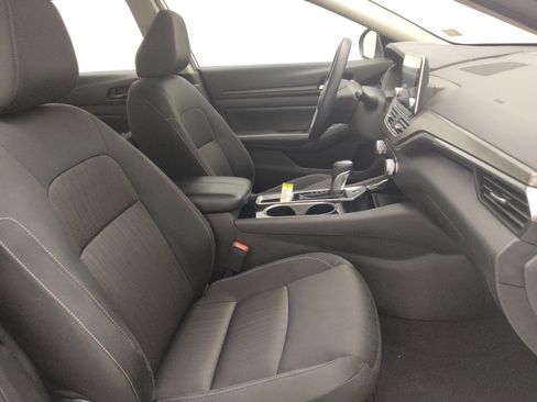 Used 2024 Nissan Altima 2.5 SV image 21