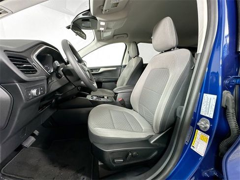 Used 2022 Ford Escape SE image 16