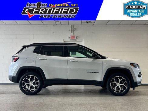 Used 2024 Jeep Compass Limited AWD/4WD image 1