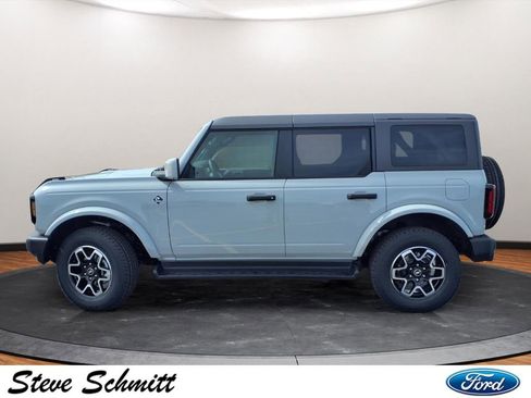 New 2026 Ford Bronco Outer Banks AWD/4WD image 2