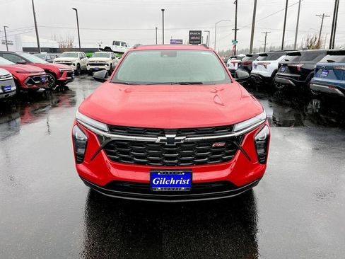 New 2026 Chevrolet Trax RS w/ Sunroof Package FWD image 25