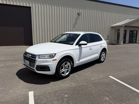 Used 2018 Audi Q5 2.0T Premium w/ Convenience Package AWD/4WD image 1