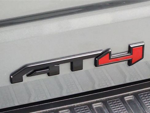 Used 2023 GMC Sierra 1500 AT4 w/ Technology Package image 26