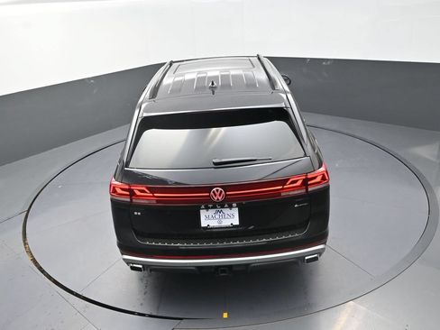 New 2026 Volkswagen Atlas Peak Edition AWD/4WD image 18