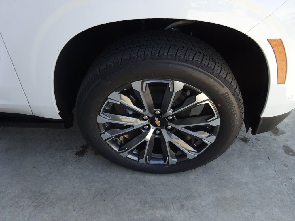 New 2026 Chevrolet Tahoe High Country AWD/4WD image 9