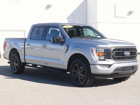 Used 2022 Ford F150 XLT w/ Equipment Group 302A High image 3
