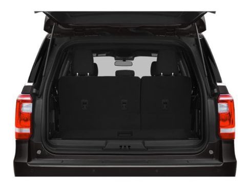 Used 2021 Ford Expedition XLT image 12