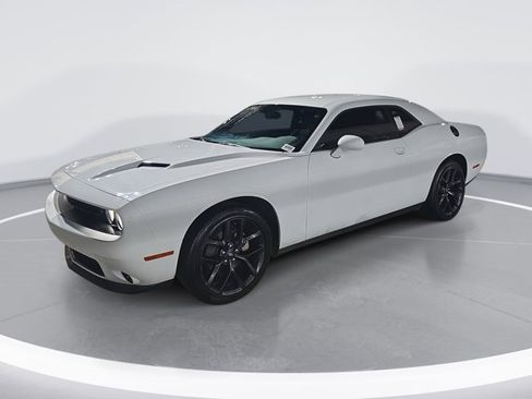 Used 2023 Dodge Challenger SXT w/ Blacktop Package image 7