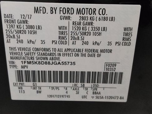 Used 2018 Ford Explorer XLT w/ Equipment Group 202A AWD/4WD image 33