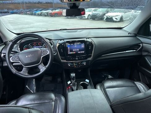Used 2021 Chevrolet Traverse RS image 9