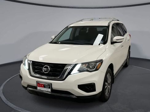 Used 2019 Nissan Pathfinder S AWD/4WD image 1