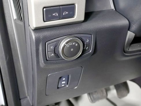 Used 2015 Ford F150 Lariat w/ Equipment Group 502A Luxury image 43