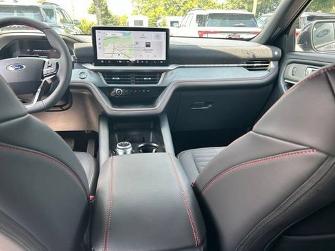 New 2026 Ford Explorer ST-Line w/ ST-Line Street Pack AWD/4WD image 18