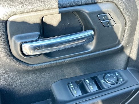 Certified 2022 Chevrolet Silverado 1500 Custom image 17