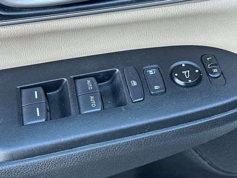 Used 2022 Honda CR-V EX-L image 13