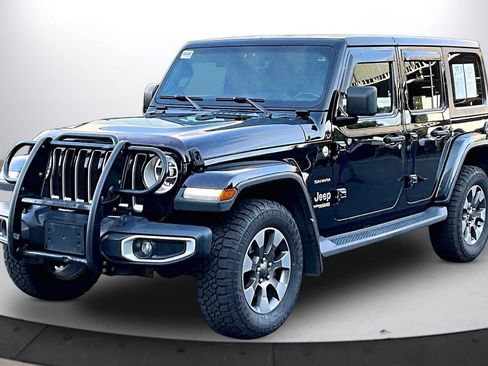 Used 2021 Jeep Wrangler Unlimited Sahara AWD/4WD image 4