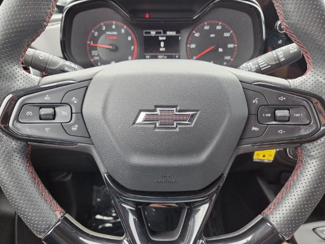 Used 2024 Chevrolet Trax RS w/ Driver Confidence Package FWD image 28