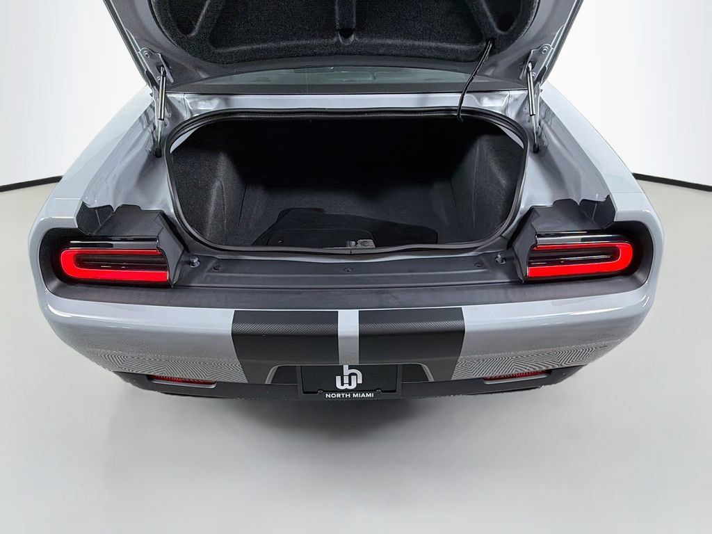 Used 2021 Dodge Challenger SRT Hellcat RWD image 26