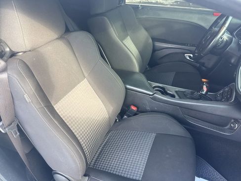 Used 2022 Dodge Challenger GT image 36