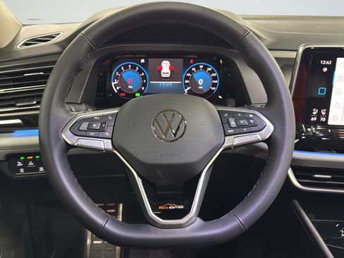 New 2026 Volkswagen Atlas Peak Edition AWD/4WD image 37