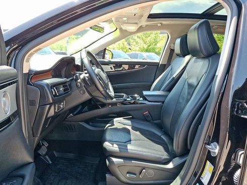 Used 2022 Lincoln Nautilus Reserve w/ Equipment Group 202A AWD/4WD image 13