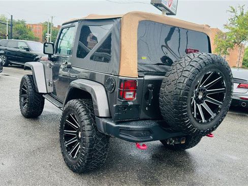 Used 2018 Jeep Wrangler Rubicon AWD/4WD image 21
