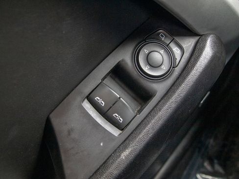 Used 2019 Chevrolet Camaro LT w/ Technology Package image 24