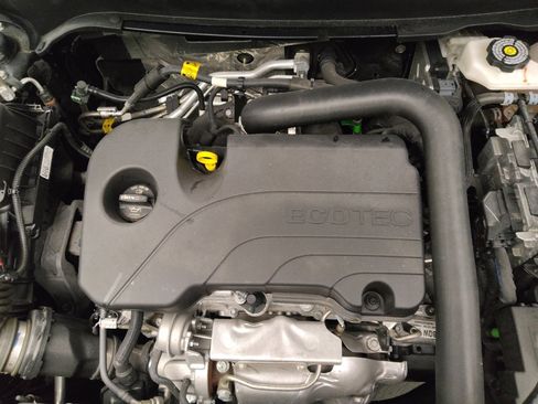 Used 2024 Chevrolet Equinox LS w/ LS Convenience Package image 30