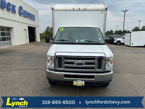Used 2013 Ford E-450 and Econoline 450 Super Duty image 16