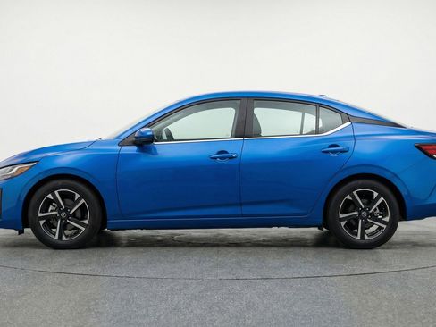 Used 2025 Nissan Sentra SV FWD image 5