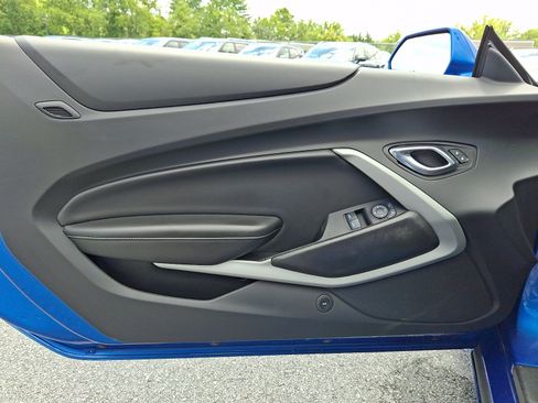 Used 2017 Chevrolet Camaro LT RWD image 14