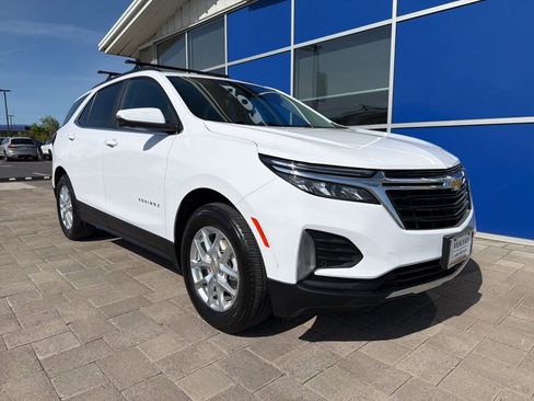 Used 2022 Chevrolet Equinox LT AWD/4WD image 2
