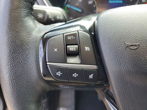 Used 2021 Ford Escape SE w/ Convenience Package FWD image 11
